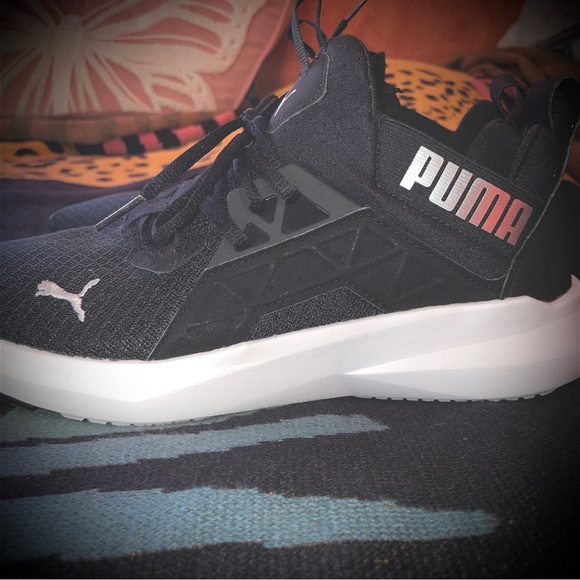 Puma Black and White Athletic Shoes - Picture 1 of 12